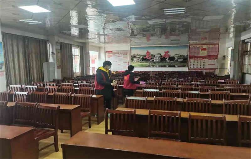 布置开会现场.jpg