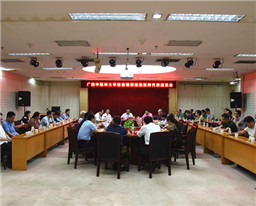 我院召开首个“中国医师节”医师代表座谈会