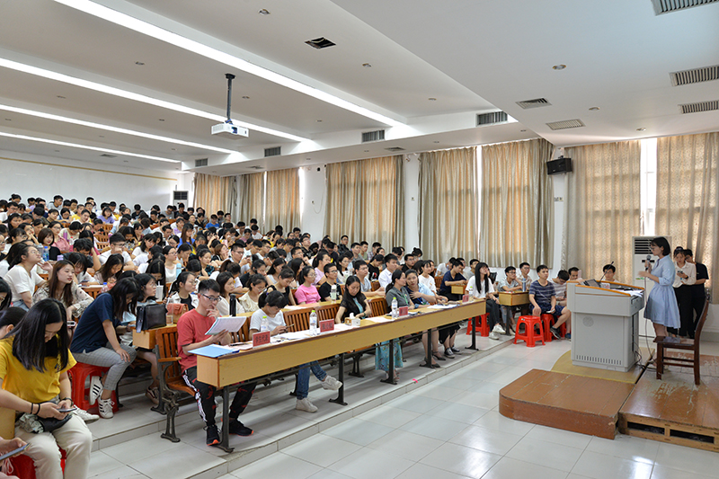 瑞康临床医学院顺利召开2020届临床医学与医学检验技术专业毕业生实习前动员大会