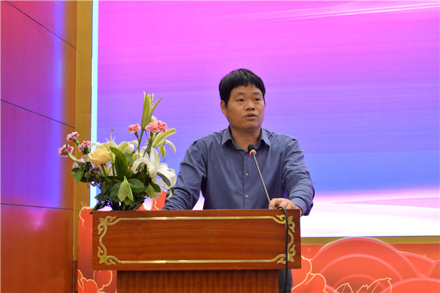 我院举办2018年度“十大优秀主任、家庭医生、家庭医生助理”表彰会暨“优质服务基层行”培训班
