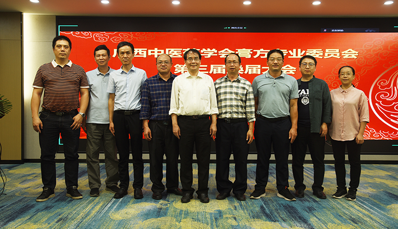 12合影.jpg 12合影.jpg