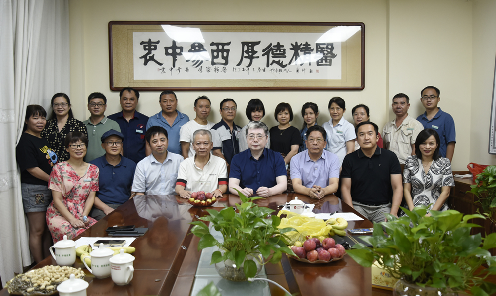 7合影.jpg