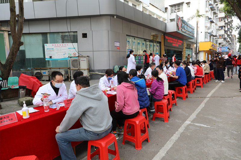 广西优生优育协会专家到我院南城分院开展专家基层行公益活动